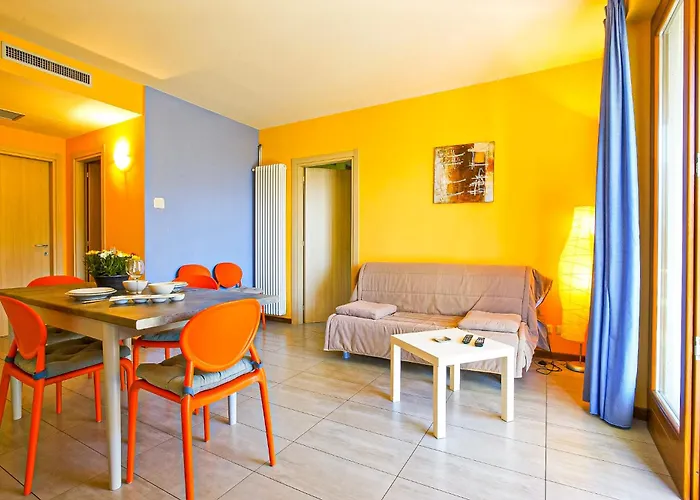 Daire Residenz La Marenca *